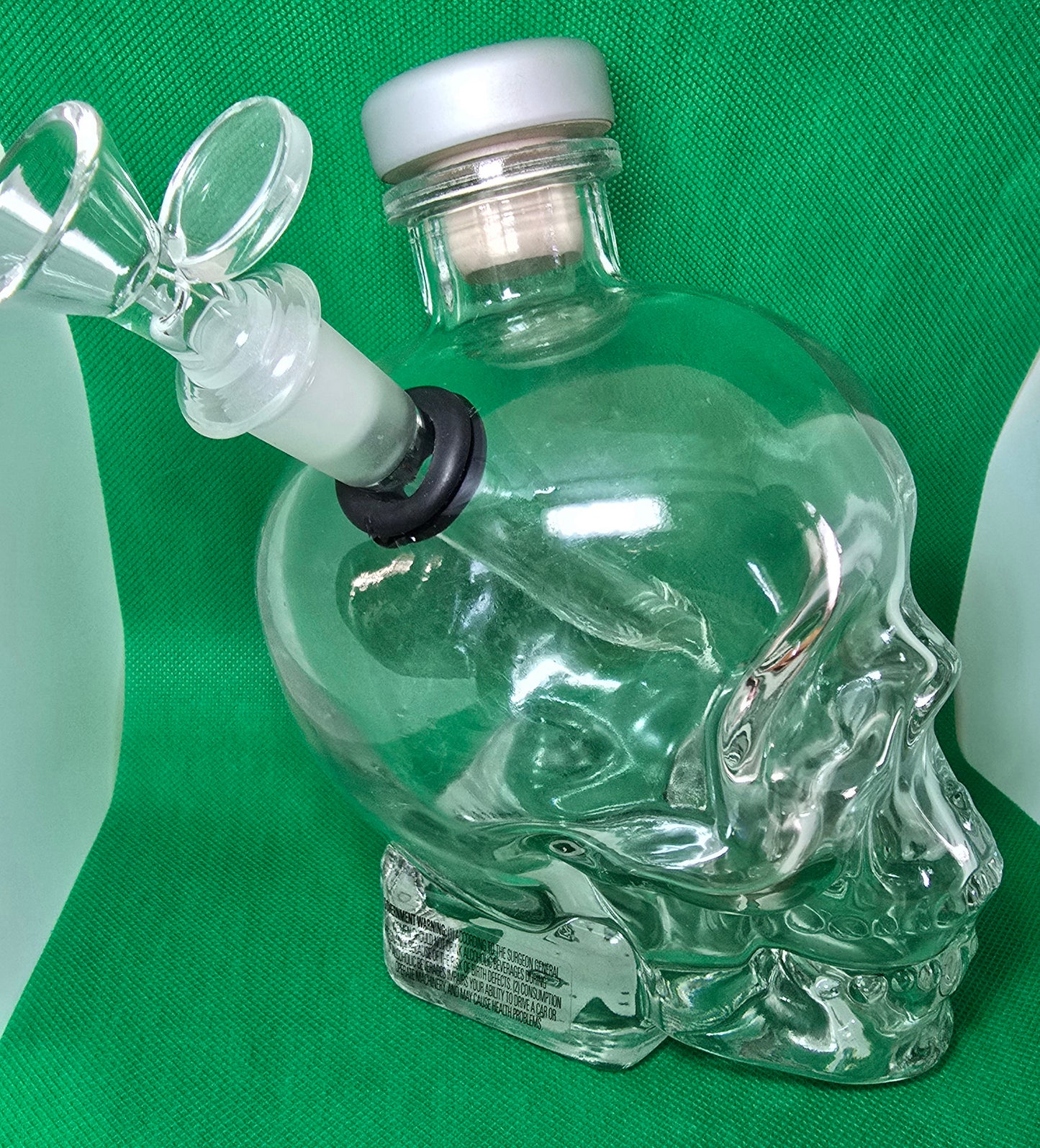 Crystal Clear Glass Skull Water Pipe